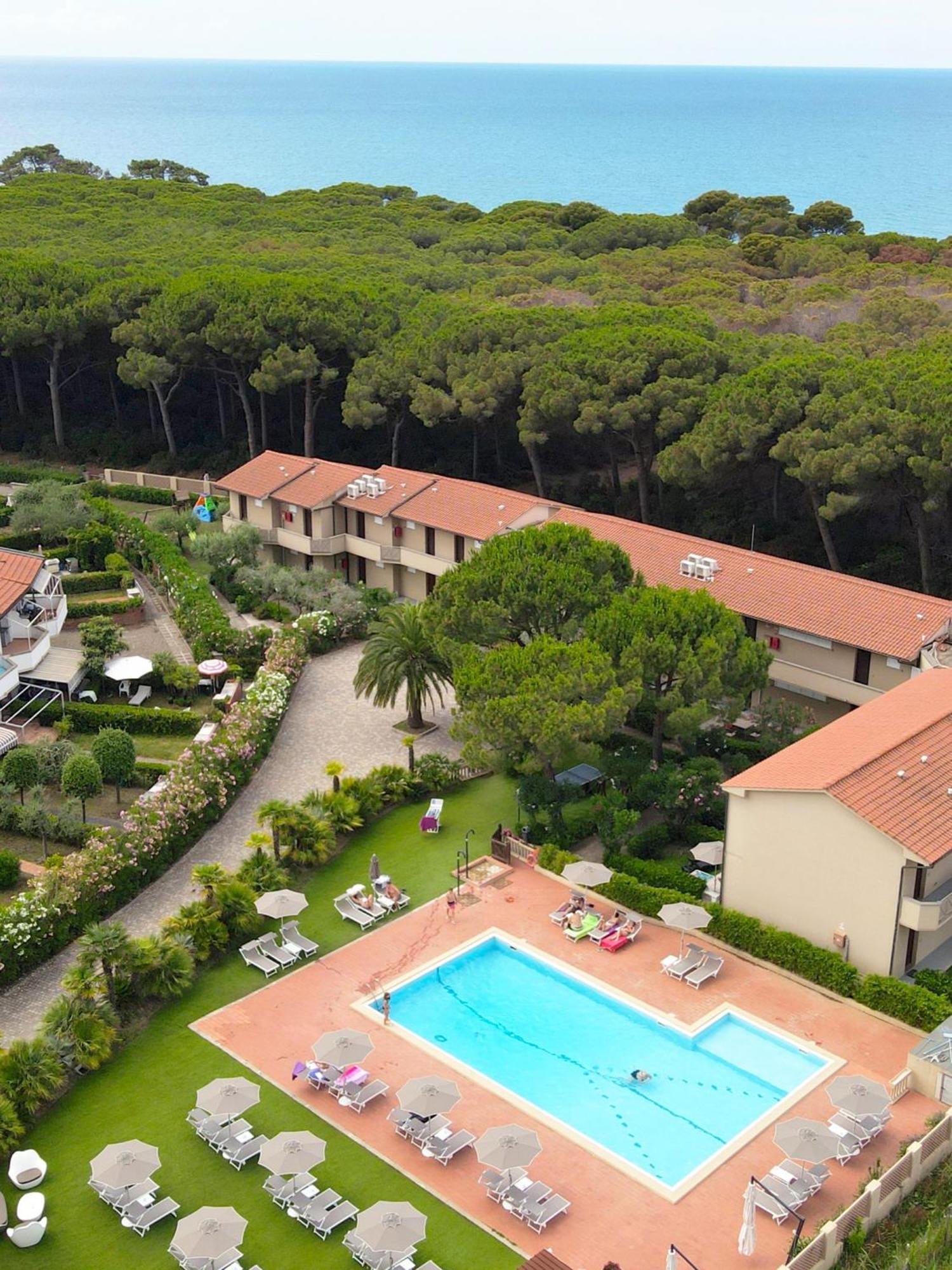Oleandri Suite Hotel Vada Exterior foto