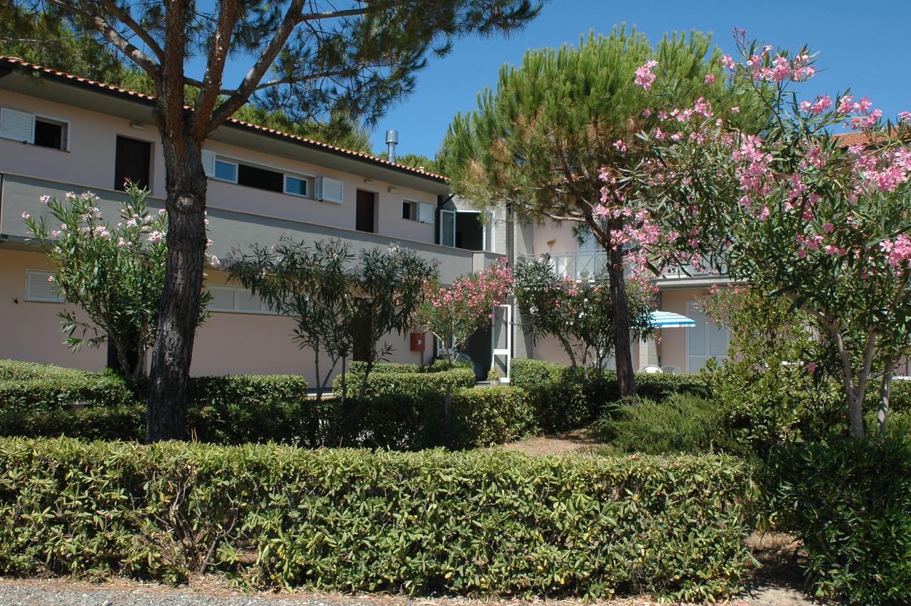 Oleandri Suite Hotel Vada Exterior foto
